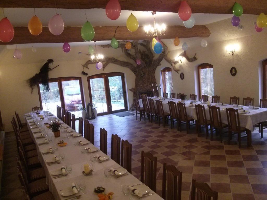 Zbójna Debra Bed and Breakfast Golejów Buitenkant foto