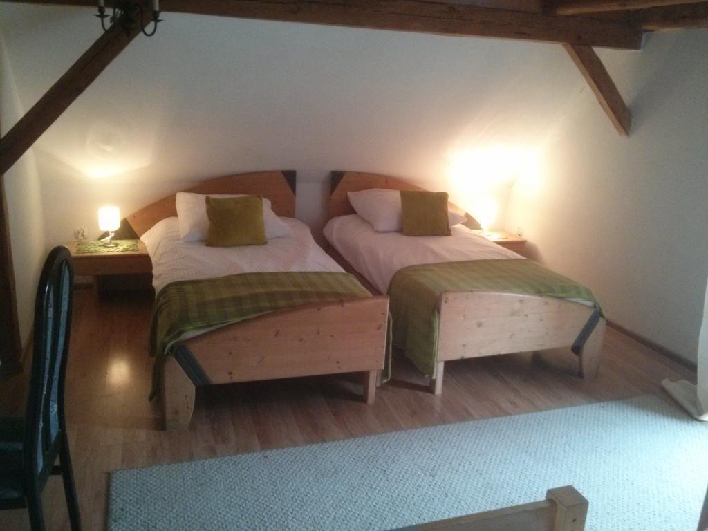 Zbójna Debra Bed and Breakfast Golejów Kamer foto